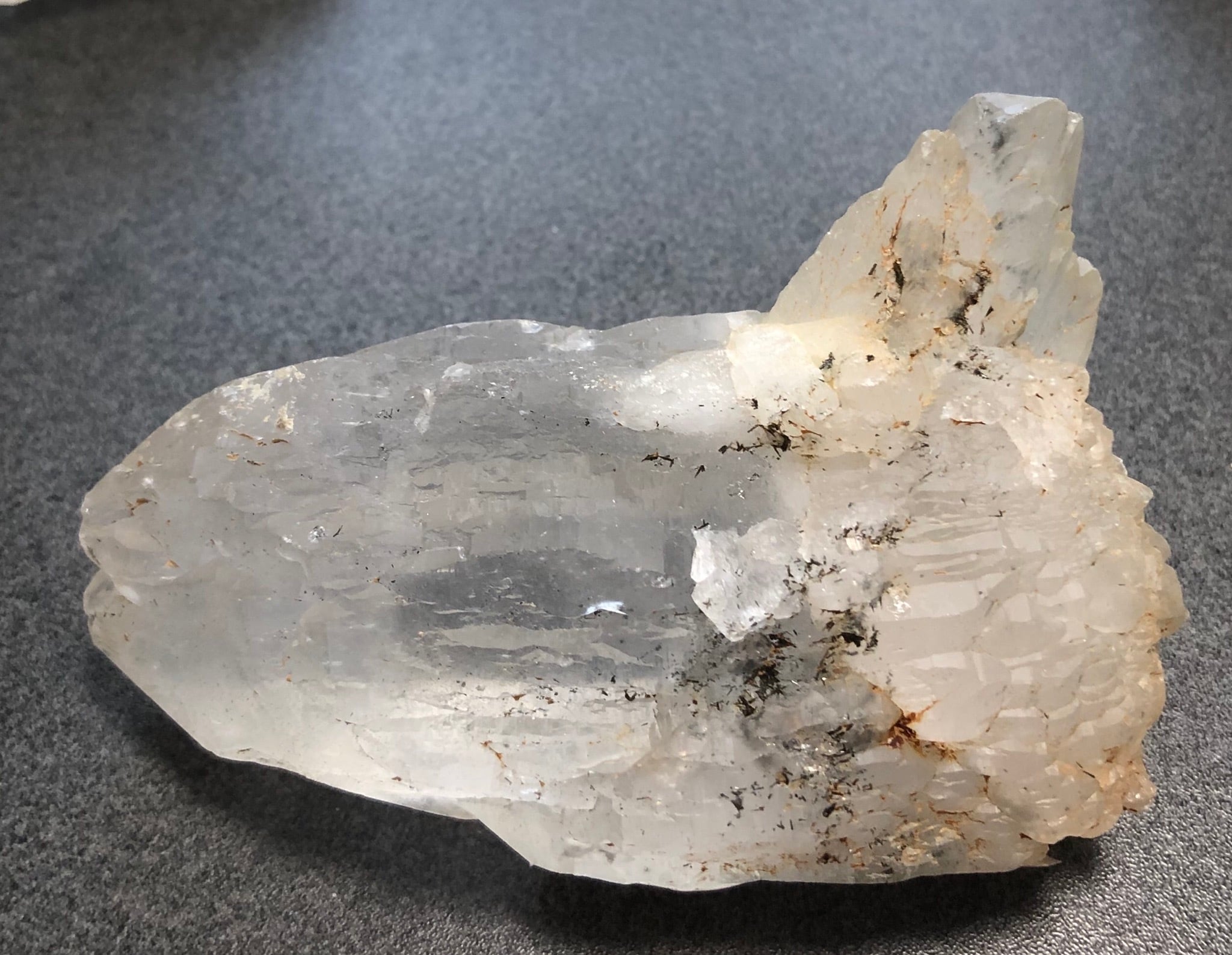 2025 ガネーシュヒマール ラパ産 ルチルインクォーツ原石