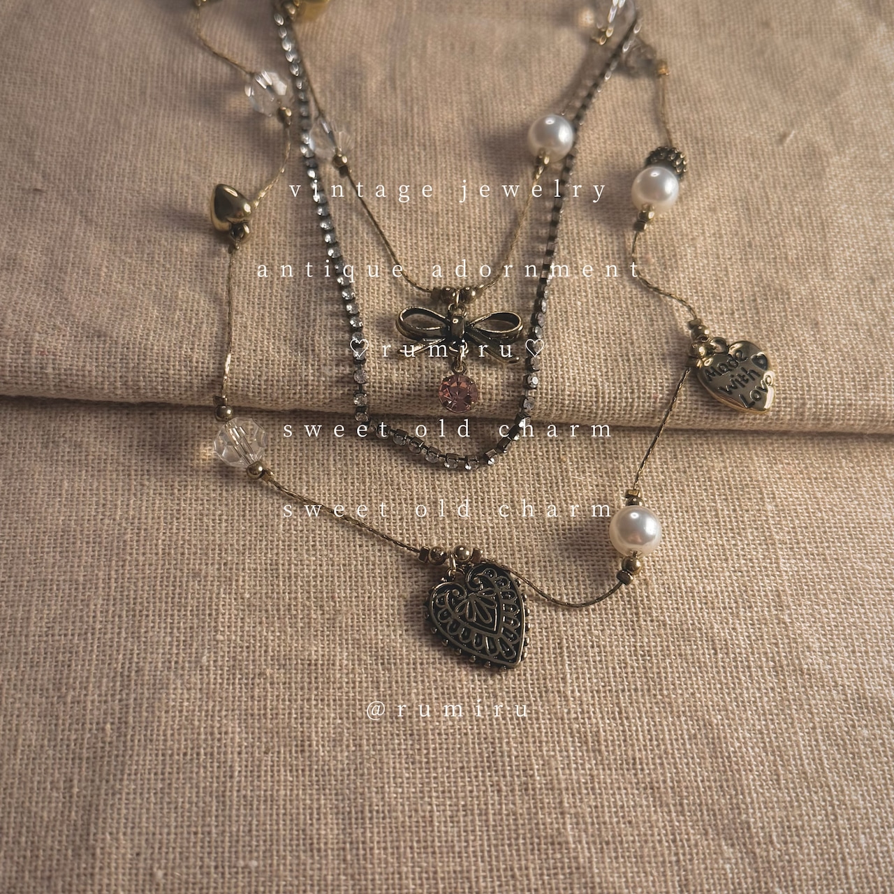 ハンドメイド ノスタルジックリボン 煌めく ビーズ クラシック 三連 ネックレス - 1