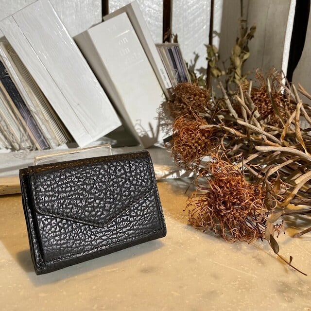 Maison Martin Margiela マルジェラ プレート ノベルティー Maison Margiela【メゾン マルジェラ 】 Tri- Fold Learher wallet
