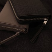 E R A. BUBBLE CALF ROUND SLIM WALLET 再入荷