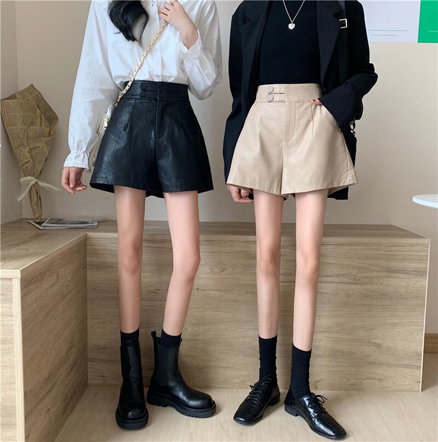 ショートパンツ ワイド フェイクレザー ブラック 黒 ベージュ ハイウエスト 無地 キレイめ シンプル おしゃれ かわいい 韓国 韓国ファッション オルチャン オルチャンファッション P11 Korean Select 韓国ファッション オルチャンファッション ショートパンツ ワイド フェイクレザー ブラック 黒 ベージュ ハイウエスト 無地 キレイめ シンプル おしゃれ かわいい 韓国 韓国ファッション オルチャン オルチャンファッション P11 Korean Select 韓国ファッション オルチャンファッション