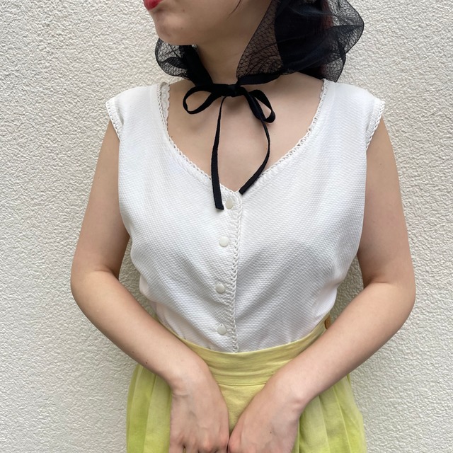 Vintage 50's cotton white sleeveless blouse