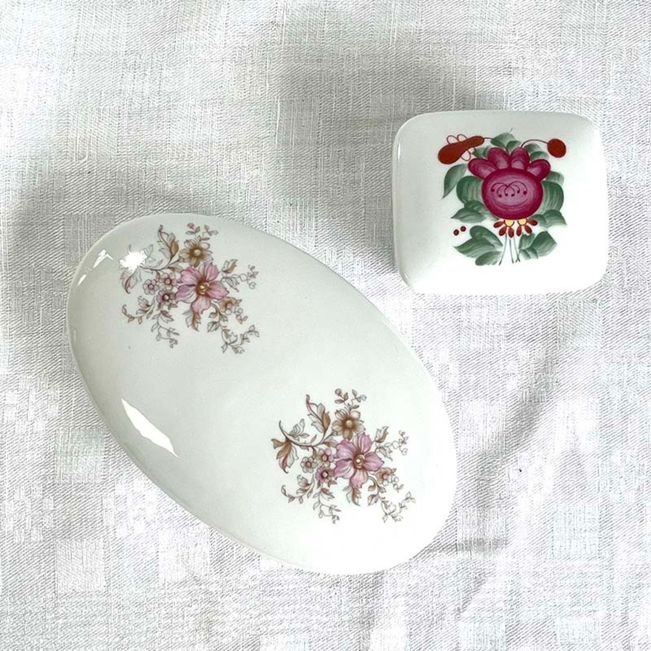 ボンボニエール　オーバル　ボンボン入れ　アクセサリー入れ Limoges リモージュ　白磁 12otdf9