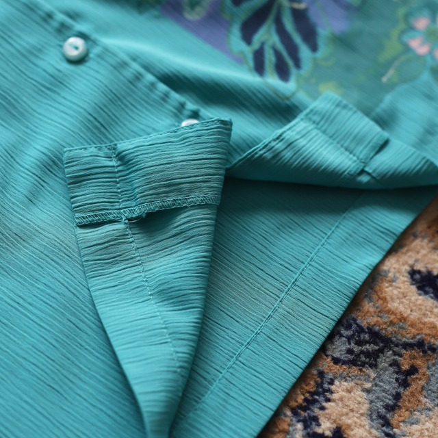 mint blue wrinkles fabric flower art pattern l/s shirt