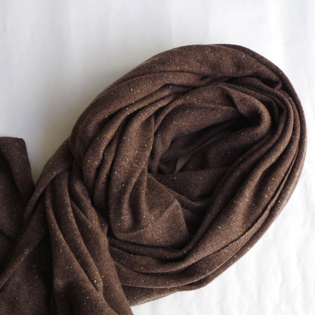 MAISON CARRÉE  CASHMERE Stardust STOLE "BROWN"