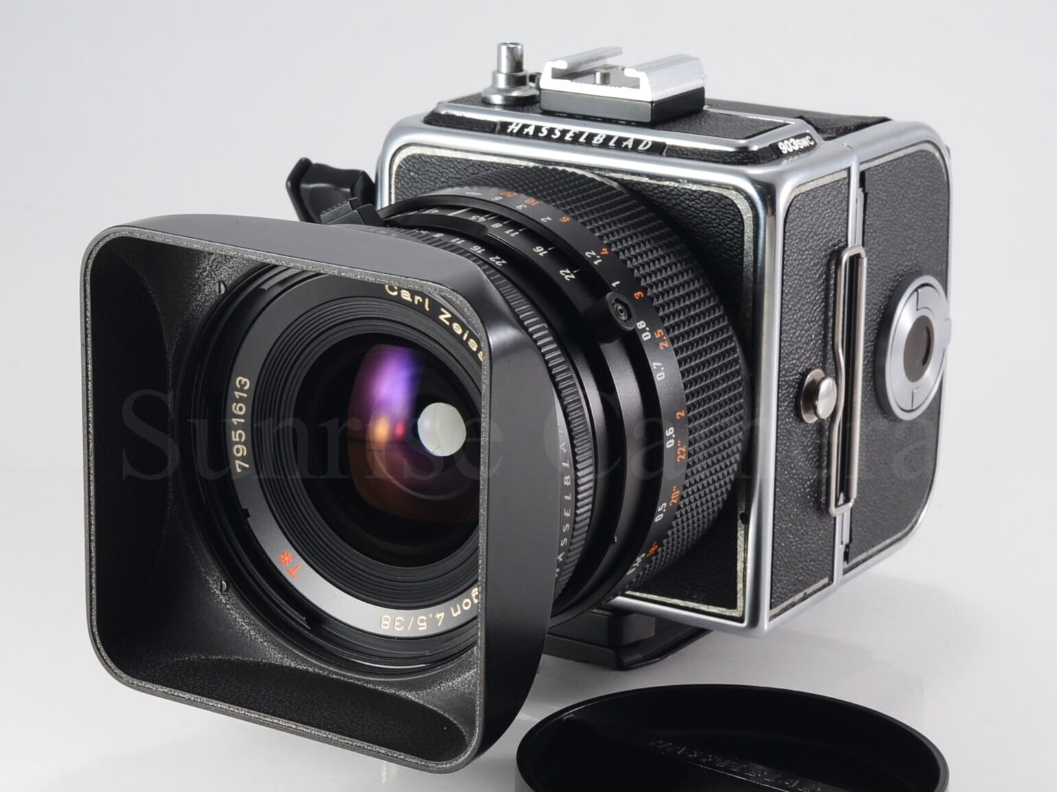 Hasselblad 903SWC / Carl Zeiss T* Biogon 38mm F4.5 A12