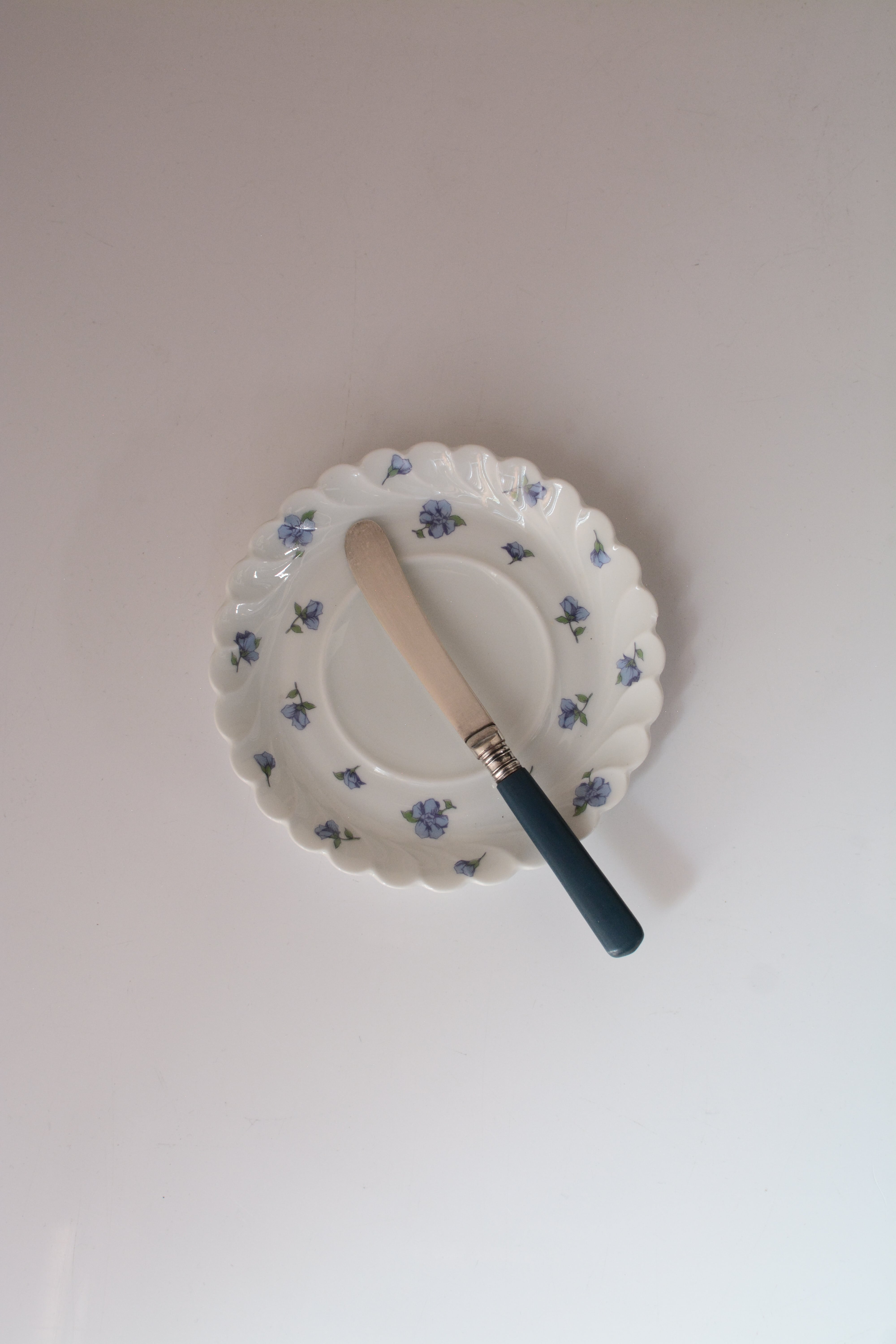 vintage saucer Limoges Petite Fleur Ⅰ