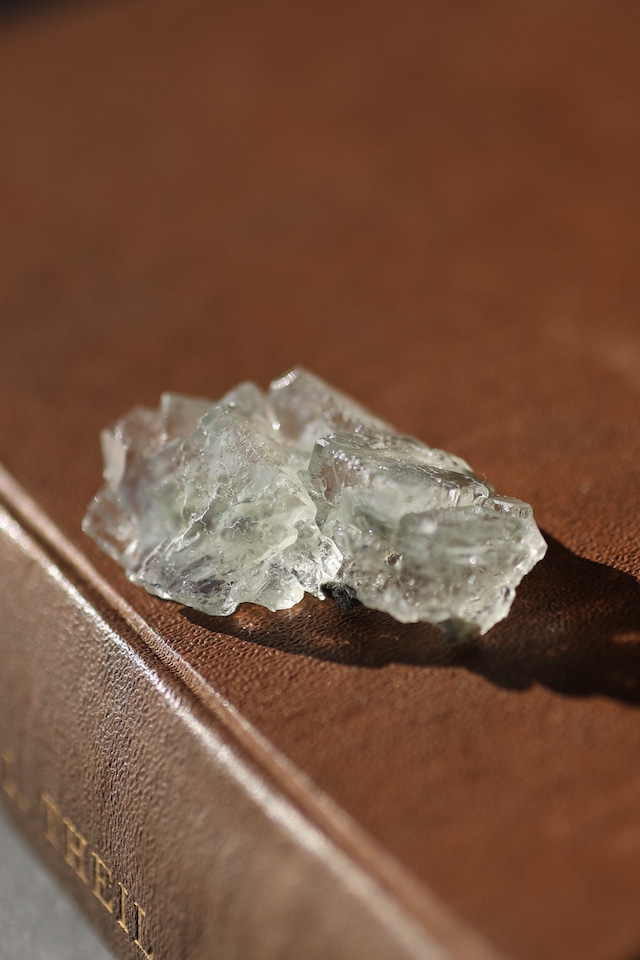 フローライト「時の雫」Fluorite ◇ 天然石・鉱物・パワーストーン・原石 | st00399