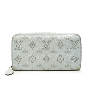 ルイ ヴィトン モノグラム マヒナ ジッピーウォレット 長財布 M82197 ライトブルー レザー レディース LOUIS VUITTON 【中古】