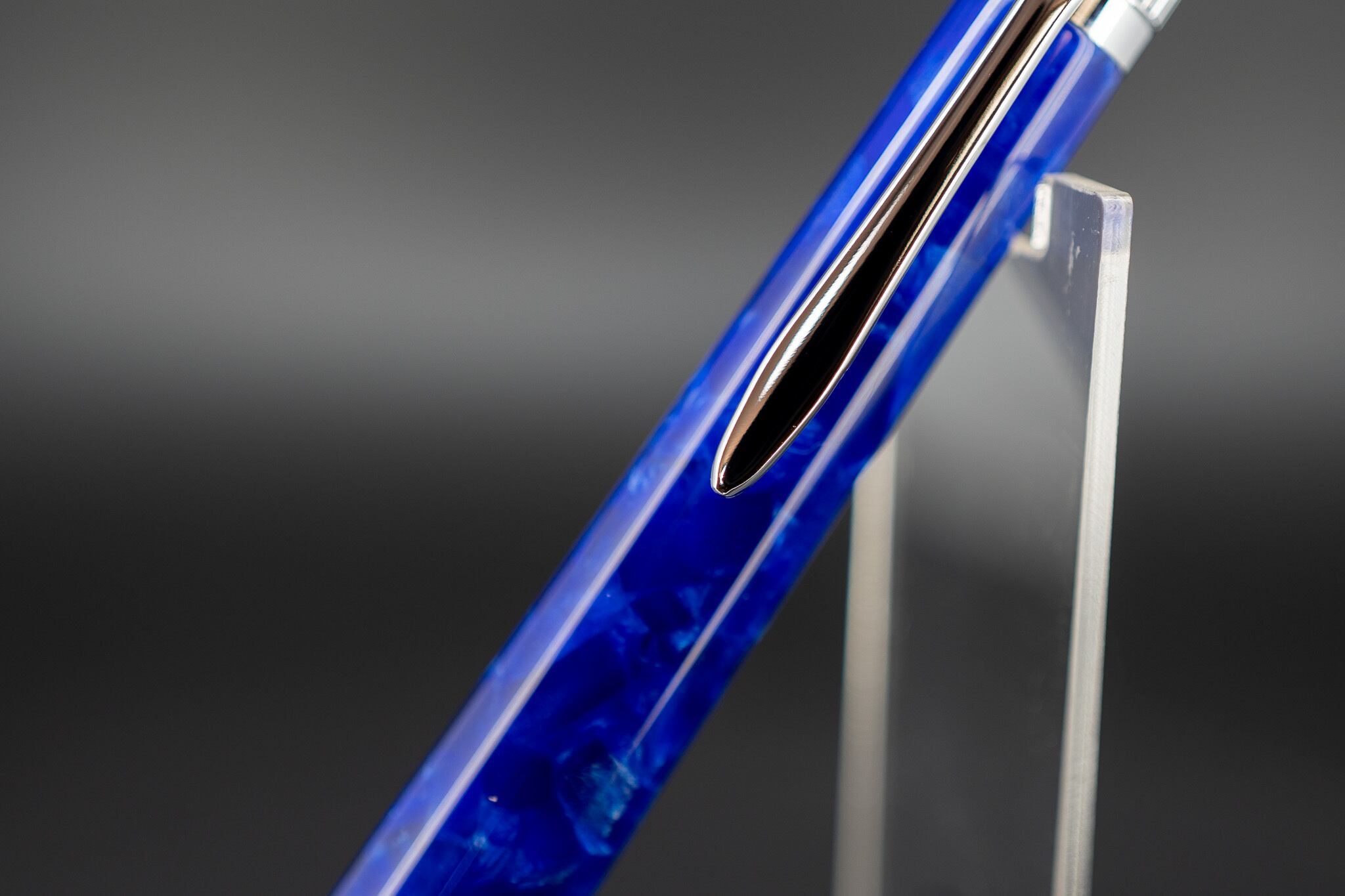 【光を纏う造形の礎石】アクリル樹脂 silver BP