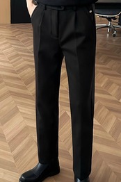 【立体美脚】立体プリーツテーパードパンツ