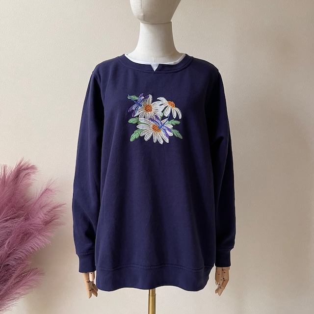 C&K 2000s Floral Embroidery Sweat AD139