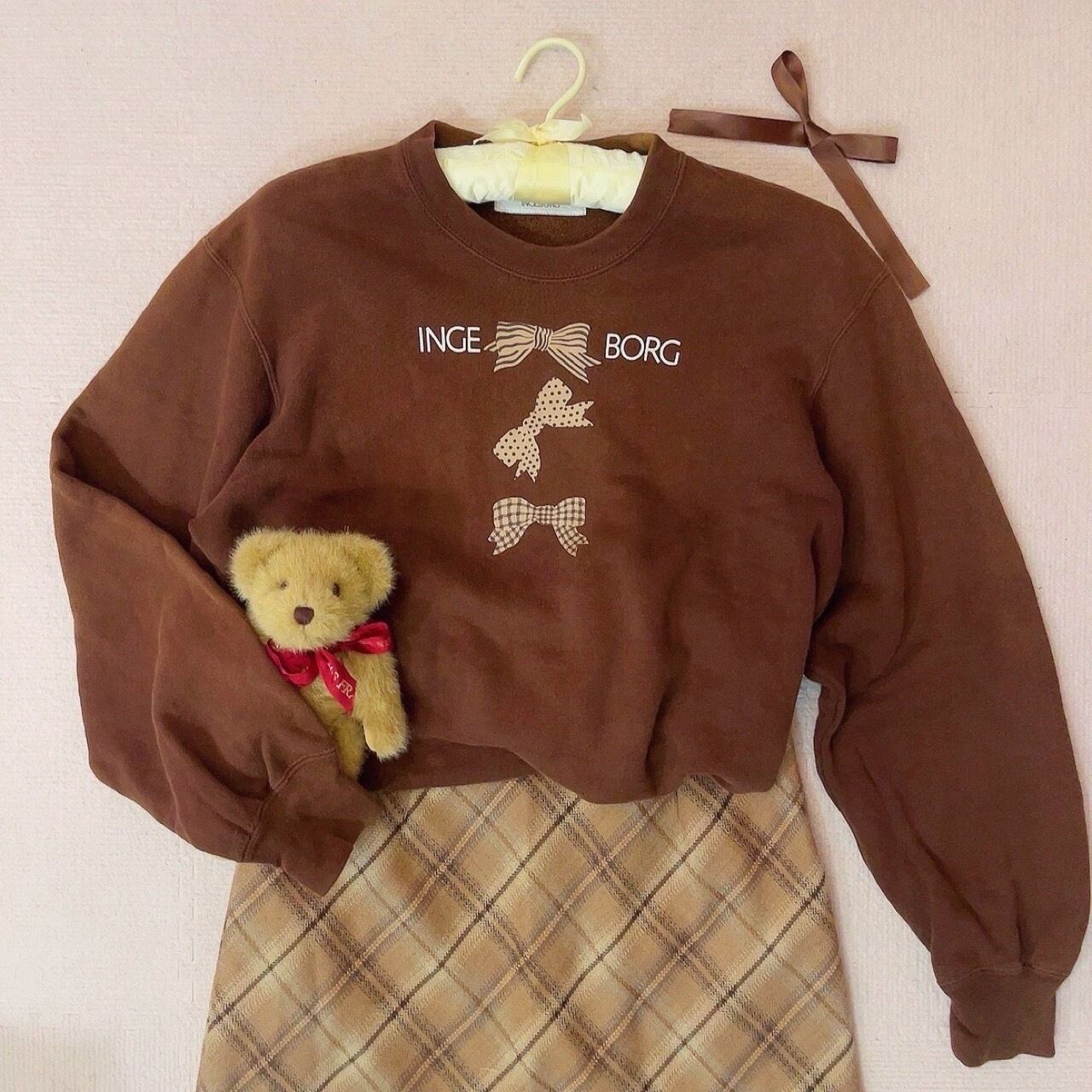 INGEBORG / chocolate brown ribbon sweat