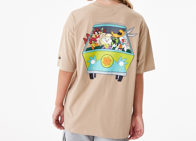 NEW ERA  Tシャツ Looney Tunes x Retro Classics Mystery Machine　Brown