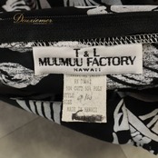 フラダンス 衣装 T&L MUUMUU FACTORY ムームーファクトリー ワンピース ドレス ブラック系 花柄 植物柄 ハワイアンプリント ハワイアン アロハ フラ ダンス レッスン 練習 黒 灰色 白 グレイ系 ホワイト系 ハワイアンダンス フリル モノトーン かわいい おしゃれ 上品 大人っぽい ハワイ製