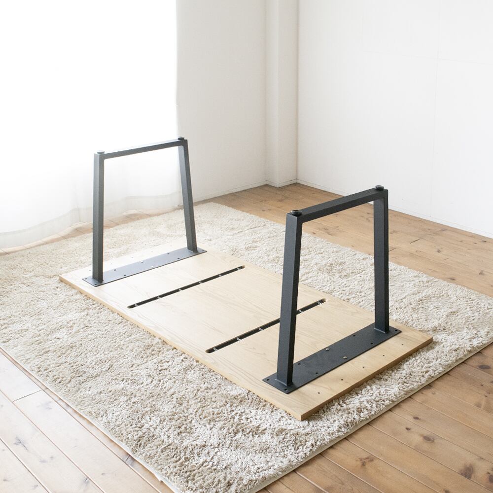 くりのスチール足ダイニング（幅120cm〜180cm・国産栗材・ウレタン塗装