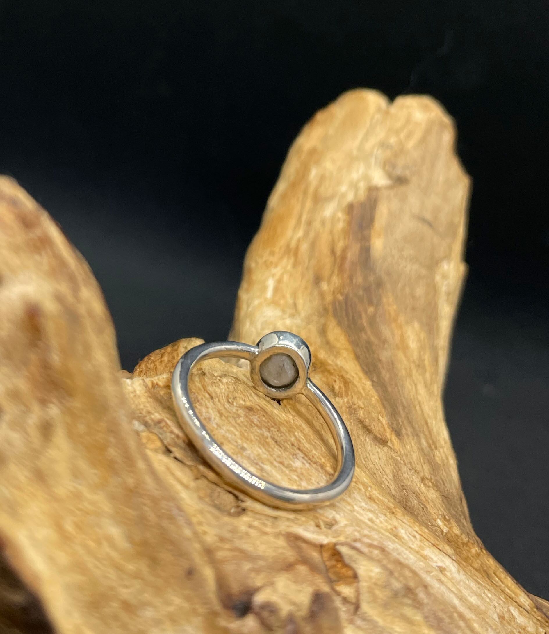 ホワイトスターサファイア天然石 インド製シルバーリング | aitabaar