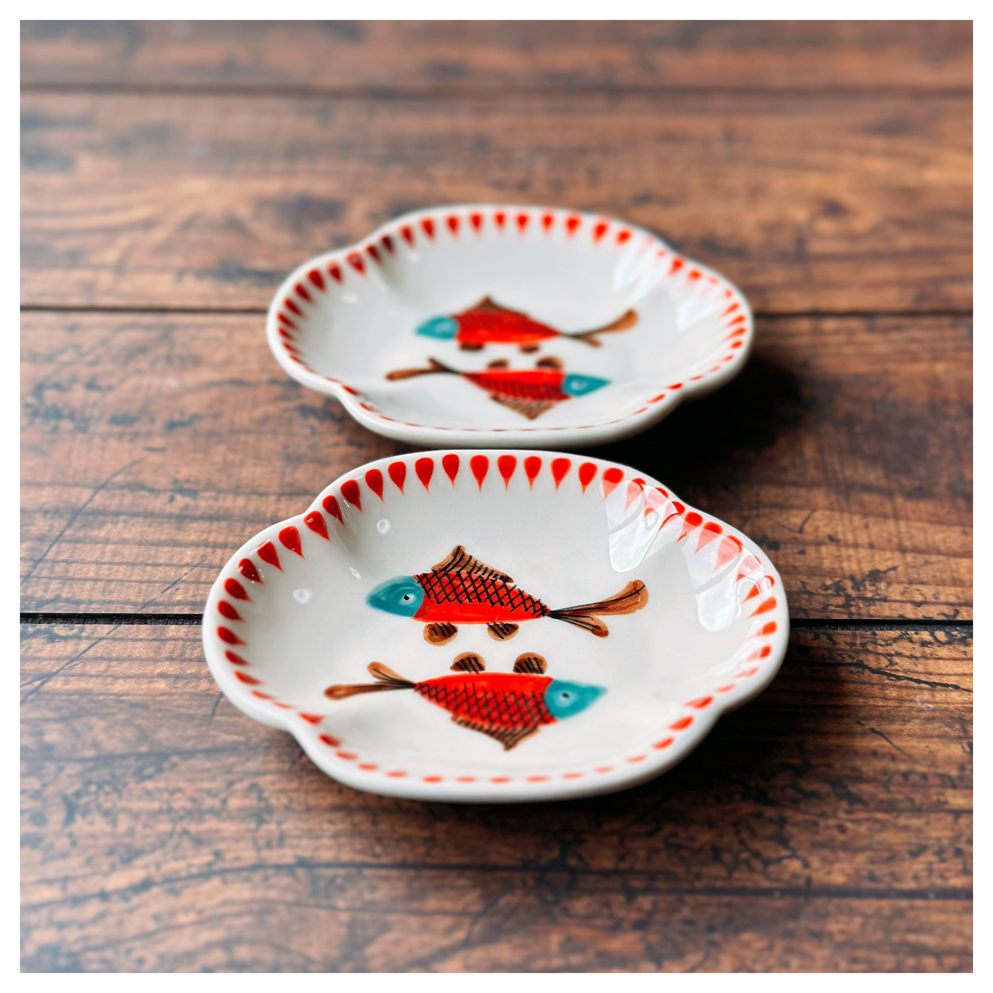 バッチャン焼き　魚の器　　　#バチャン焼き　#ベトナム　#新品　#個人　#皿 ベトナムのバッチャン焼き 魚柄の豆皿2枚 | Kc-Labo's shop ベトナム雑貨