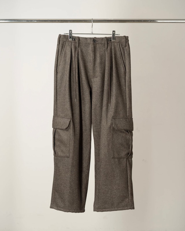 ANCELLM / WOOL BLANKET CARGO PANTS (D.BROWN)