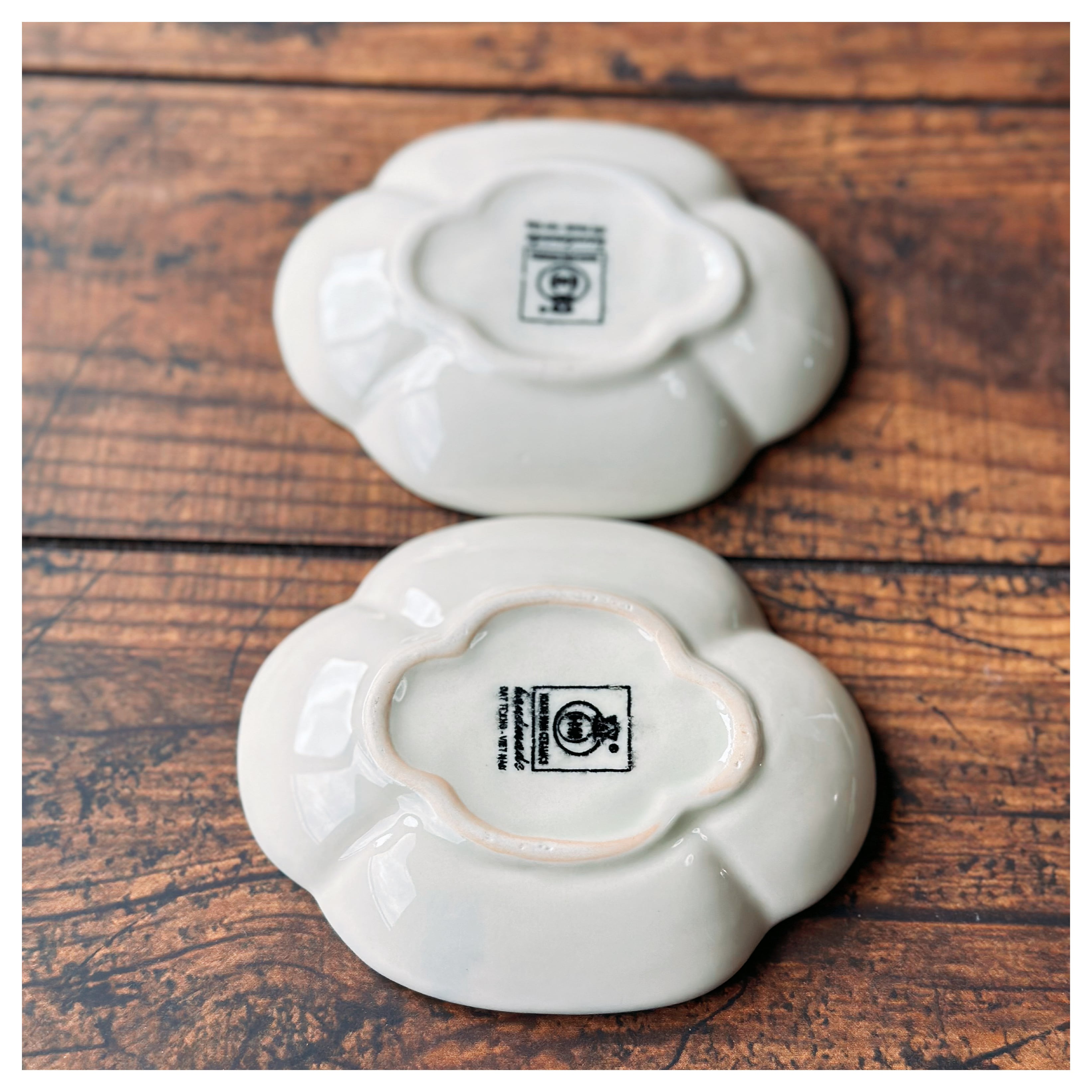 バッチャン焼き　魚の器　　　#バチャン焼き　#ベトナム　#新品　#個人　#皿 ベトナムのバッチャン焼き 魚柄の豆皿2枚 | Kc-Labo's shop ベトナム雑貨