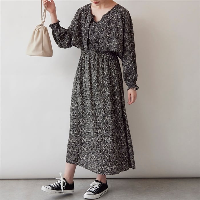 1枚で華やかコーデの出来上がり ロングワンピース 小花柄レイヤード風ワンピース３カラー Myfavoriteitems Store