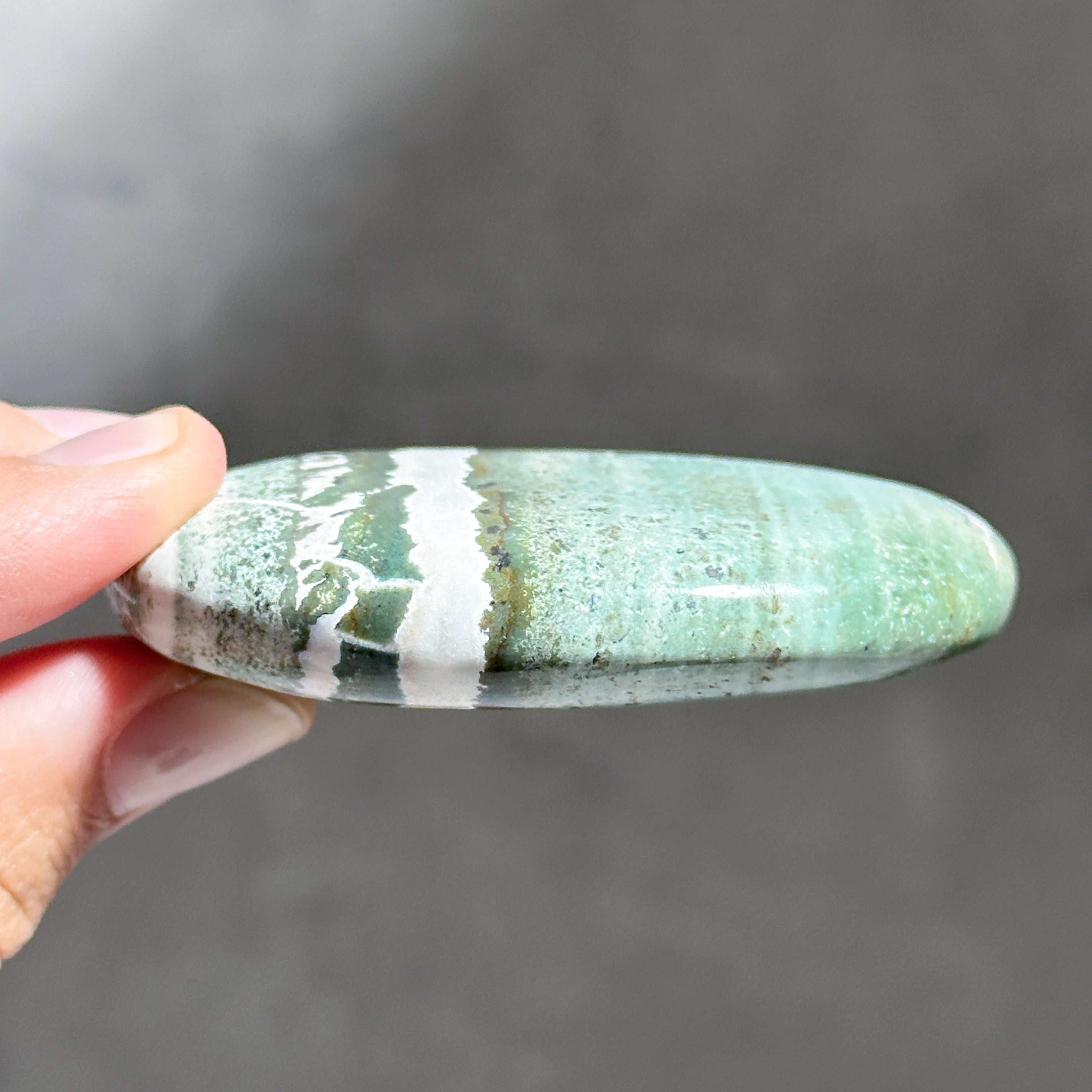 グリーンサードオニキス パームストーン32◇ Green Sardonyx ◇天然石