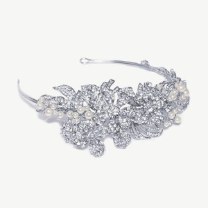 Ivory & Co. アイボリー・アンド・コー Martina マルティナ ブライダルティアラ ヘッドピース クリスタル パール シルバー 結婚式 アクセサリー (IC-T29)