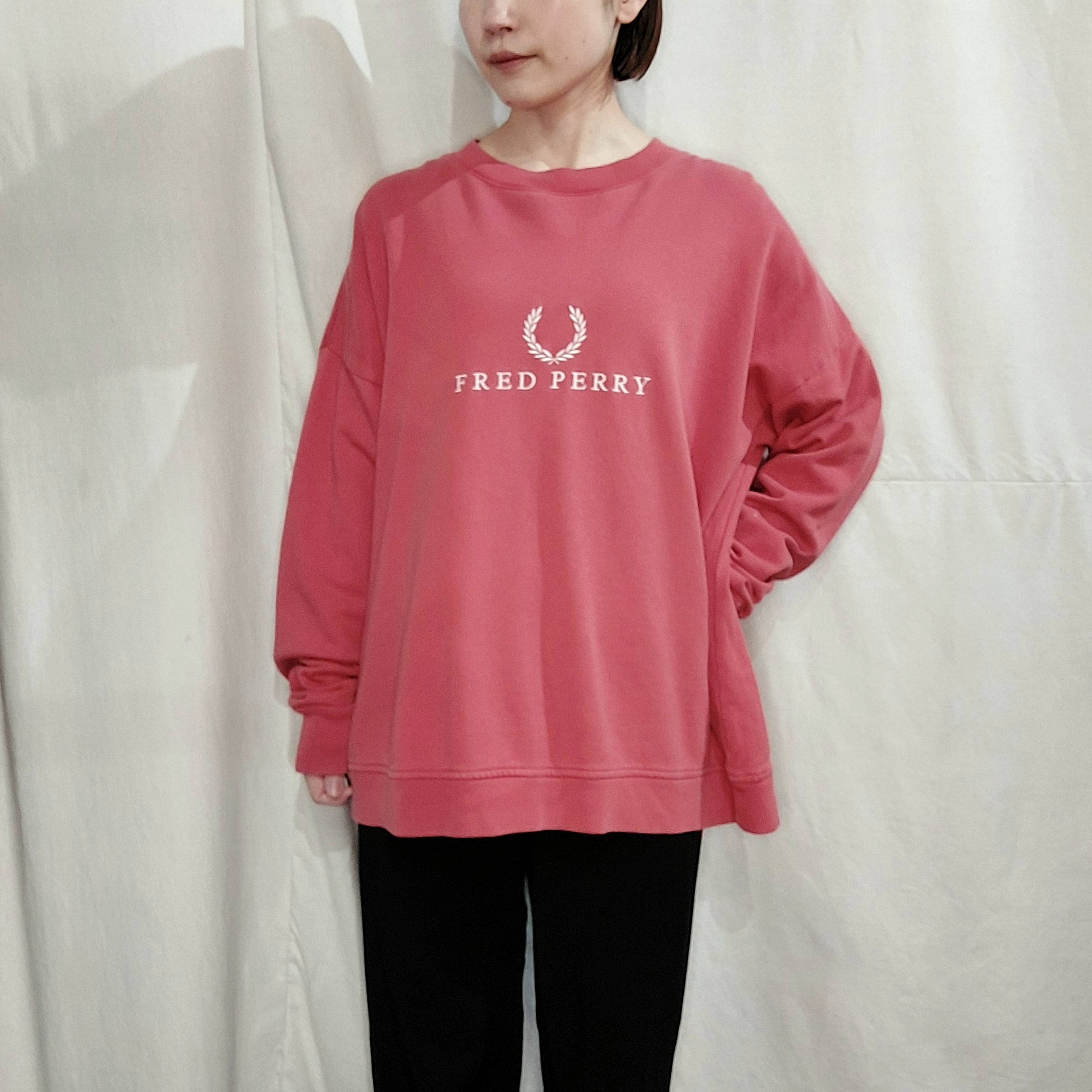 新品商品 FRED PERRYスウェットM