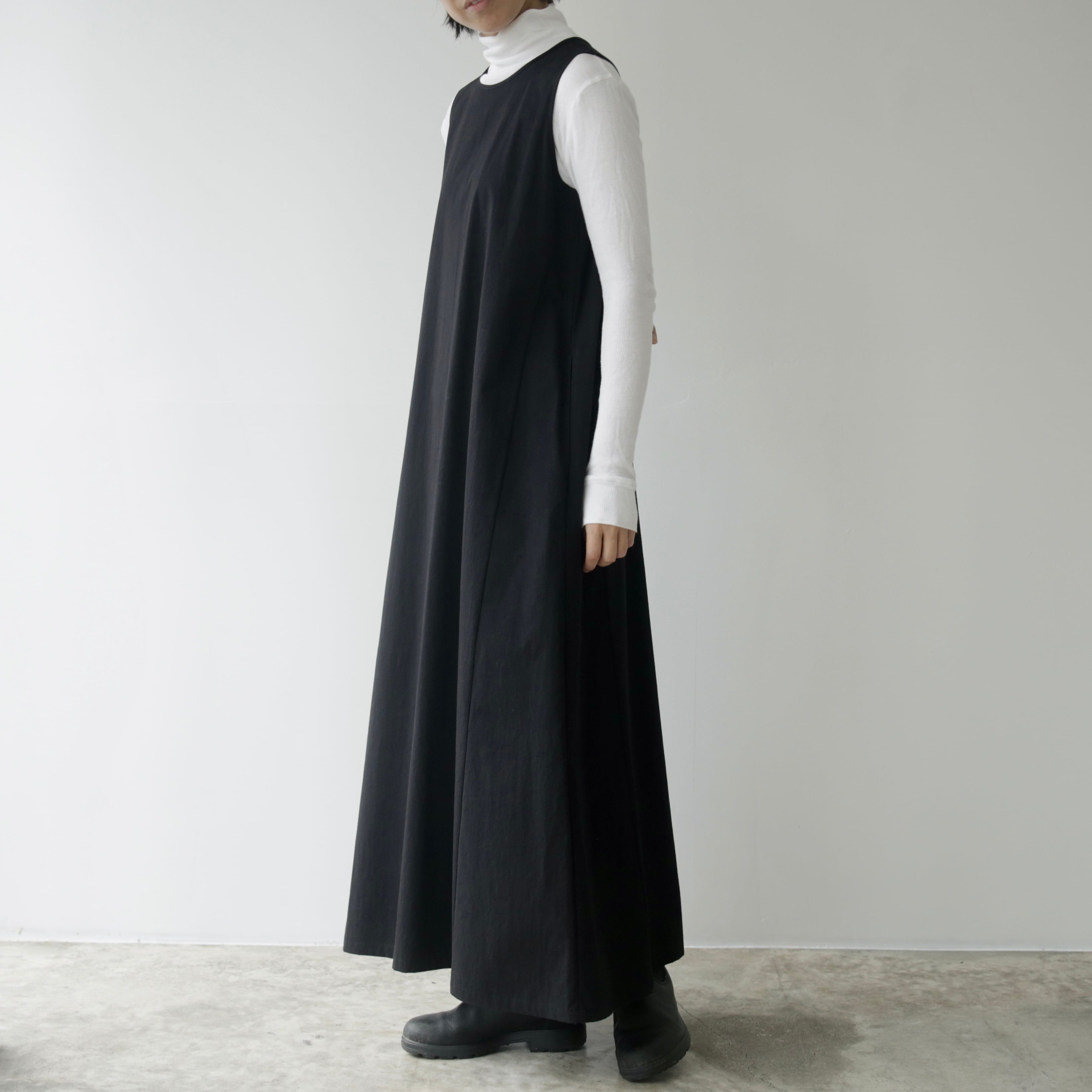 Yoli シンプルスリーブレスワンピース | Vie