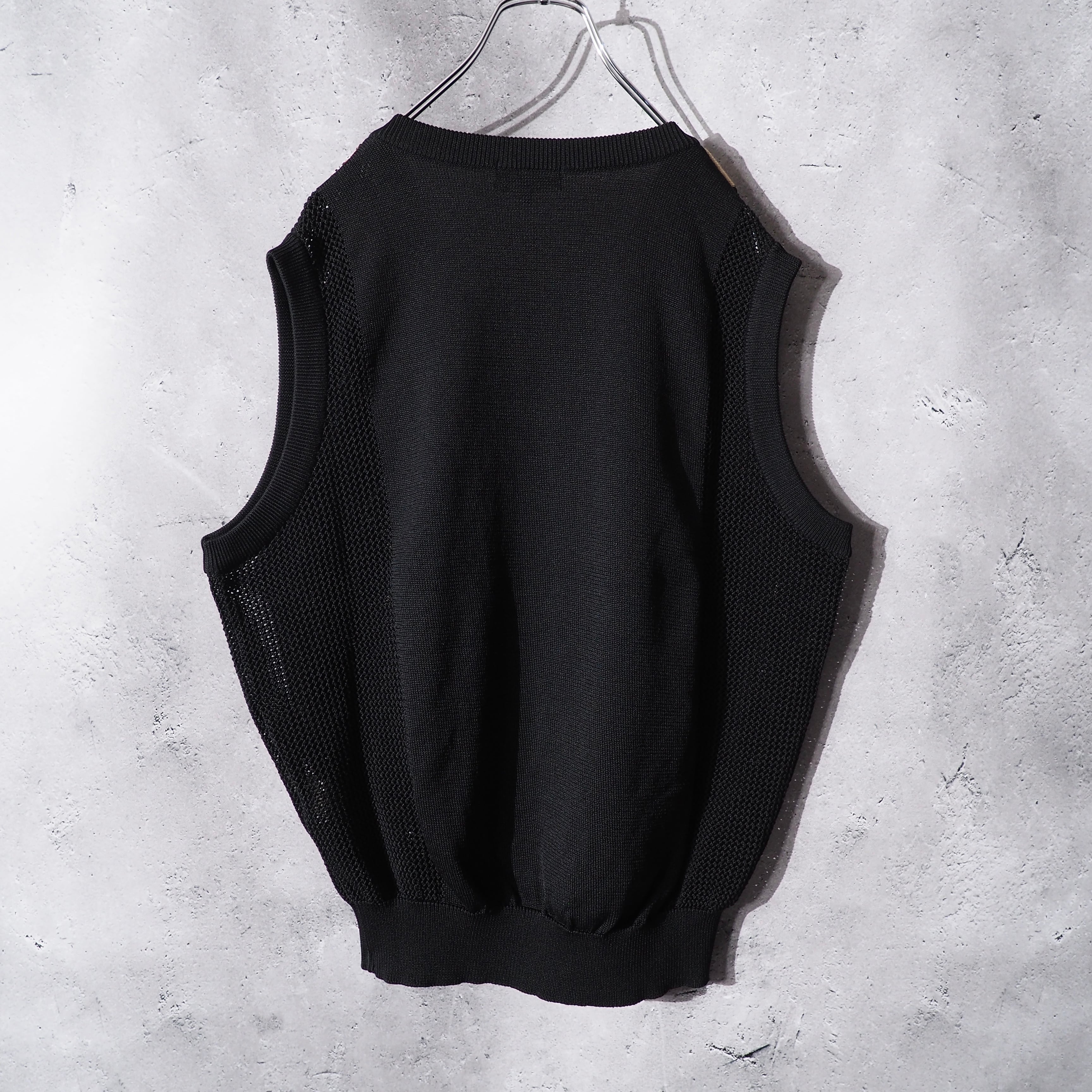 1990s " DAKS London " Multi Dia embbossed vintage knit Vest