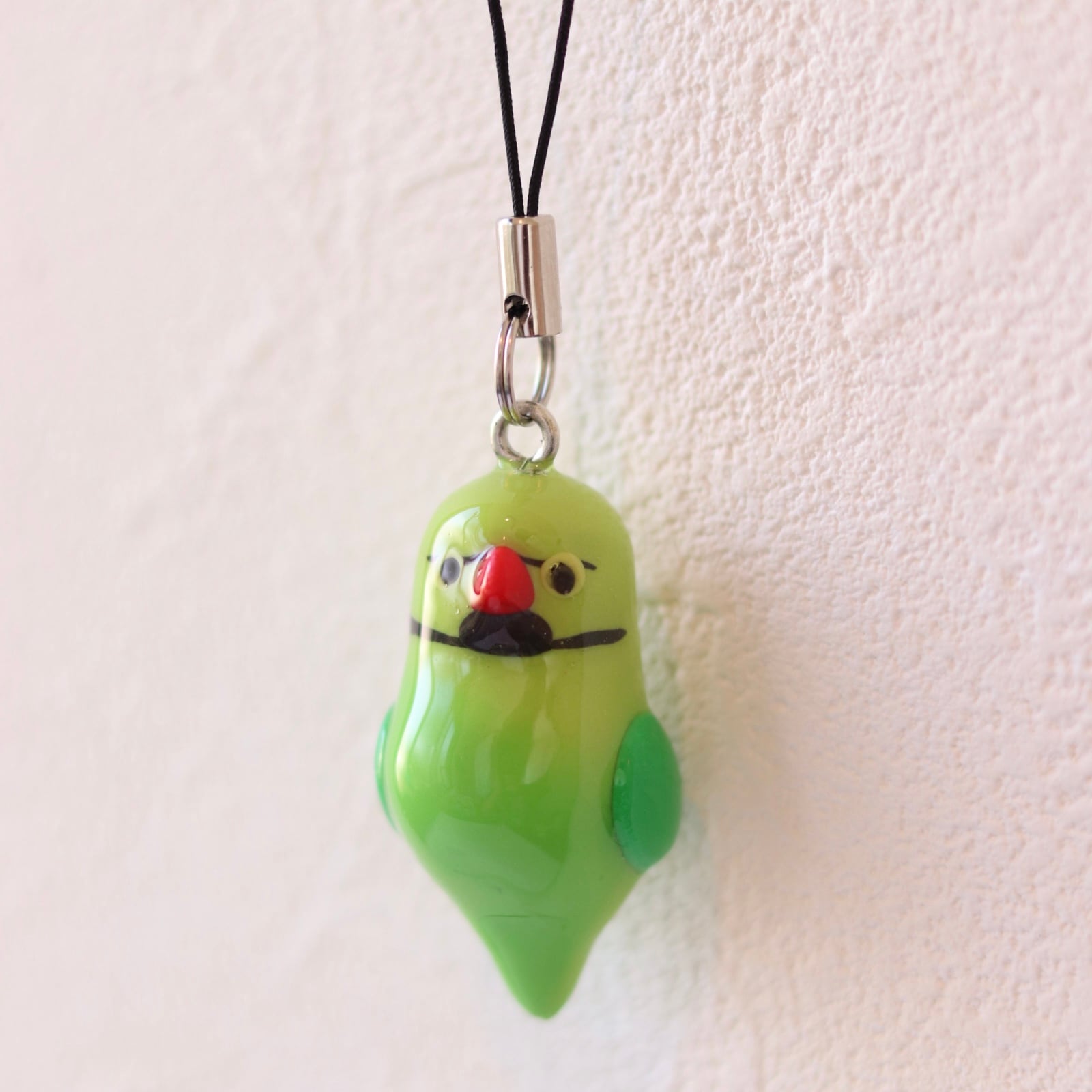 羊毛フェルトハンドメイドドアからワカケホンセイインコ