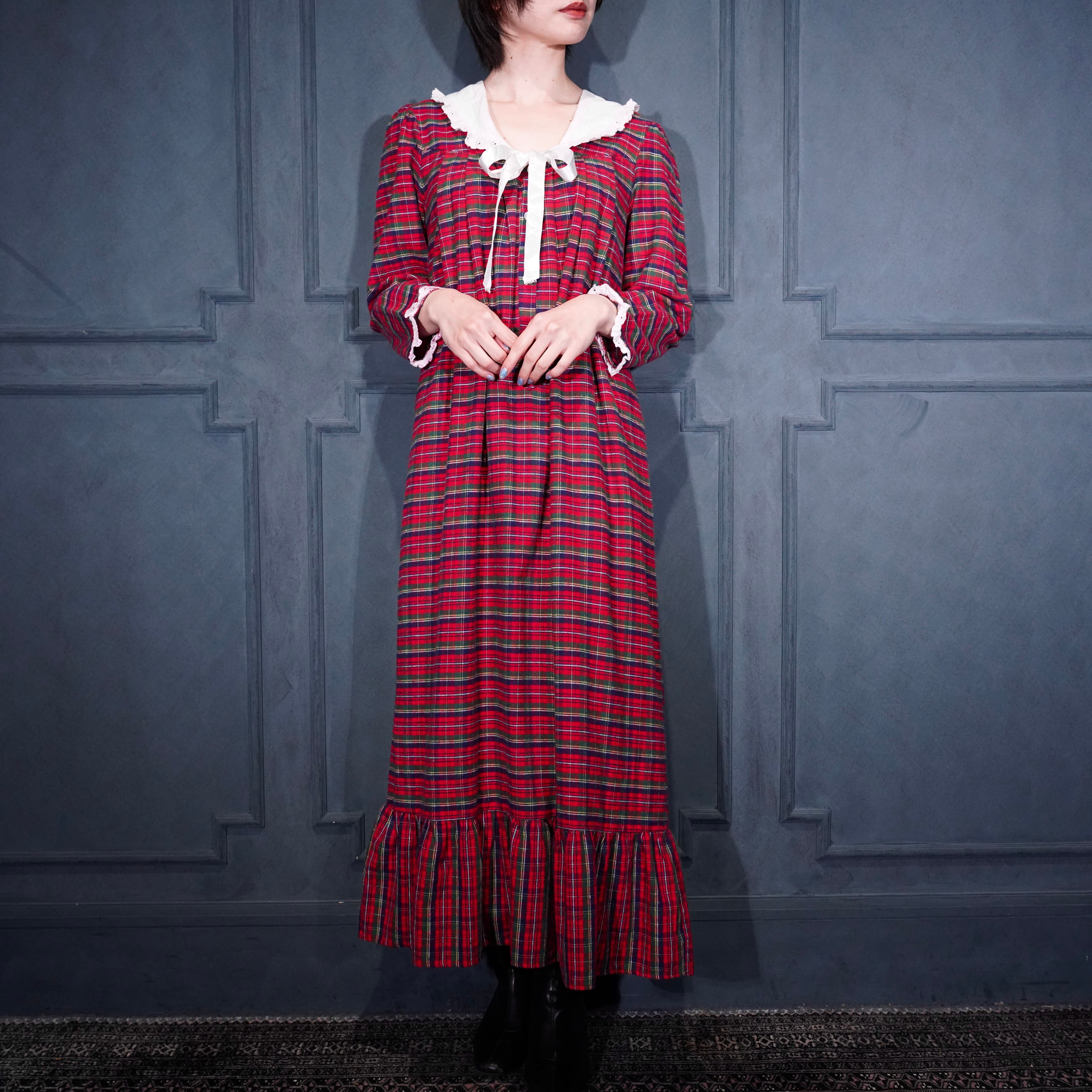 ヴィンテージ　ロングワンピース　古着　アメリカ製　刺繍　VINTAGE レトロ USA製 〜80年代 80s 花柄 総柄 ボタニカル レース襟 長袖 ワンピース