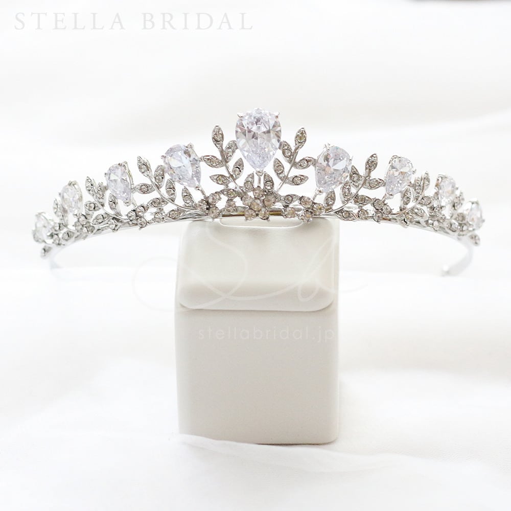 Stella Bridalのティアラ