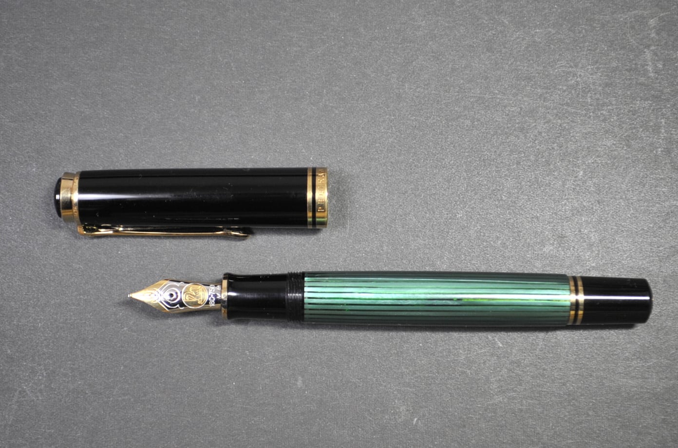 2010 ペリカン スーベレーン M800 Pelikan Souverän M800 （中字
