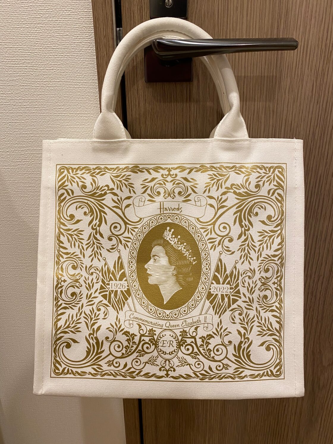 新品 Harrods ハロッズ ゴールドロゴ コットントートバッグS ネービー 