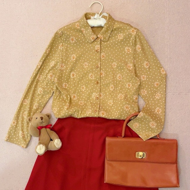 handwriting flower dot printed blouse