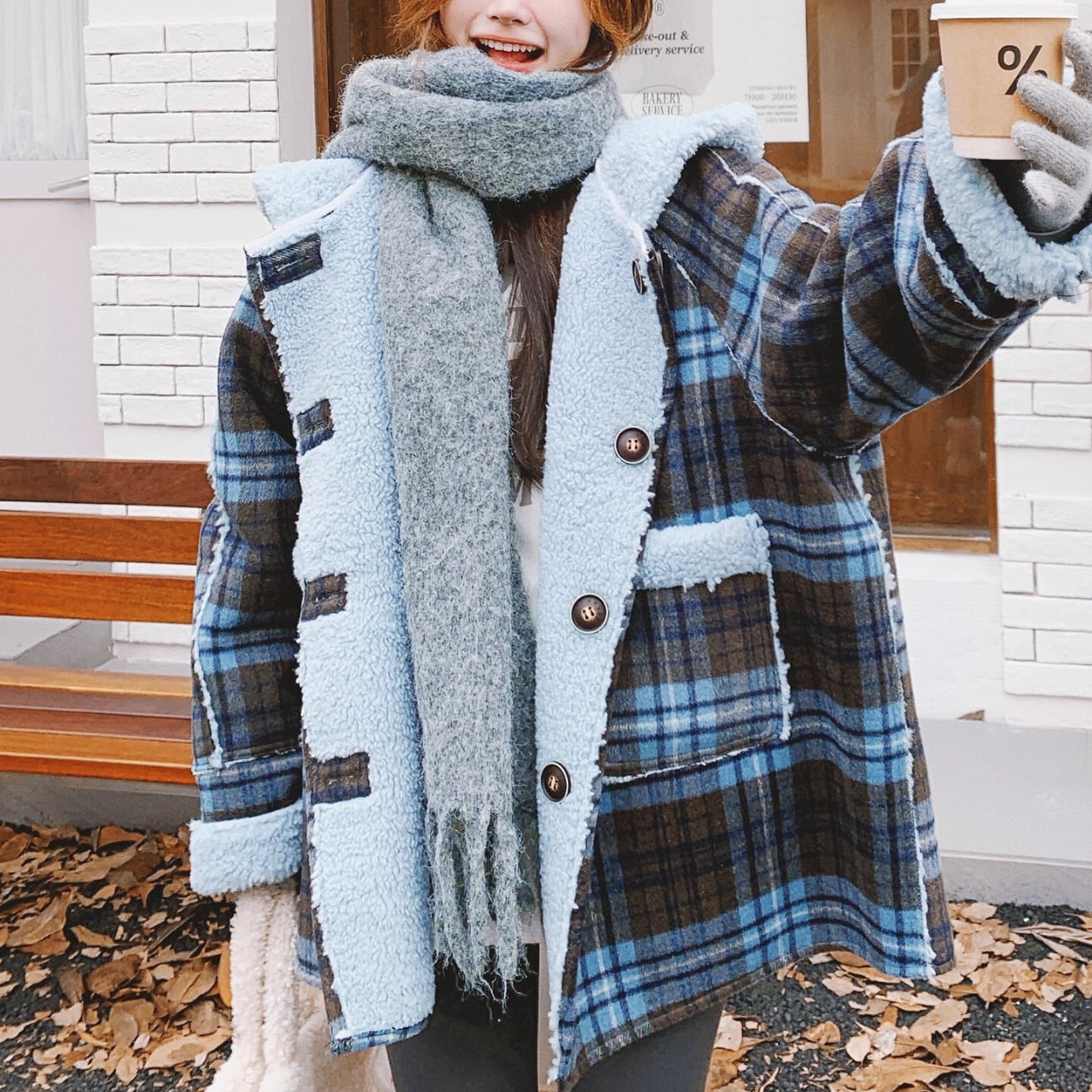 ブルーチェック×ボアフーディコート R01467