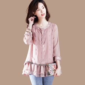 トップス シャツ レディース 送料無料 袖あり 長袖 七分袖 クルーネック 刺繍 チュニック シフォン ベルスリーブ ペールトーン 大人 きれいめ シンプル上品 お洒落 エレガント 大きめ オーバーサイズ 白 ホワイト 緑 グリーン 水色 ブルー 黒 ブラック 無地 パステルカラー 春カラー 春 20代 30代 40代 50代 女性用 ママ オフィス ビジネス OL 通勤 着回し 普段使い ファッション コーデ スタイル モテ プレゼント ギフト 定番 プチプラ 安い 送料無料 流行 トレンド