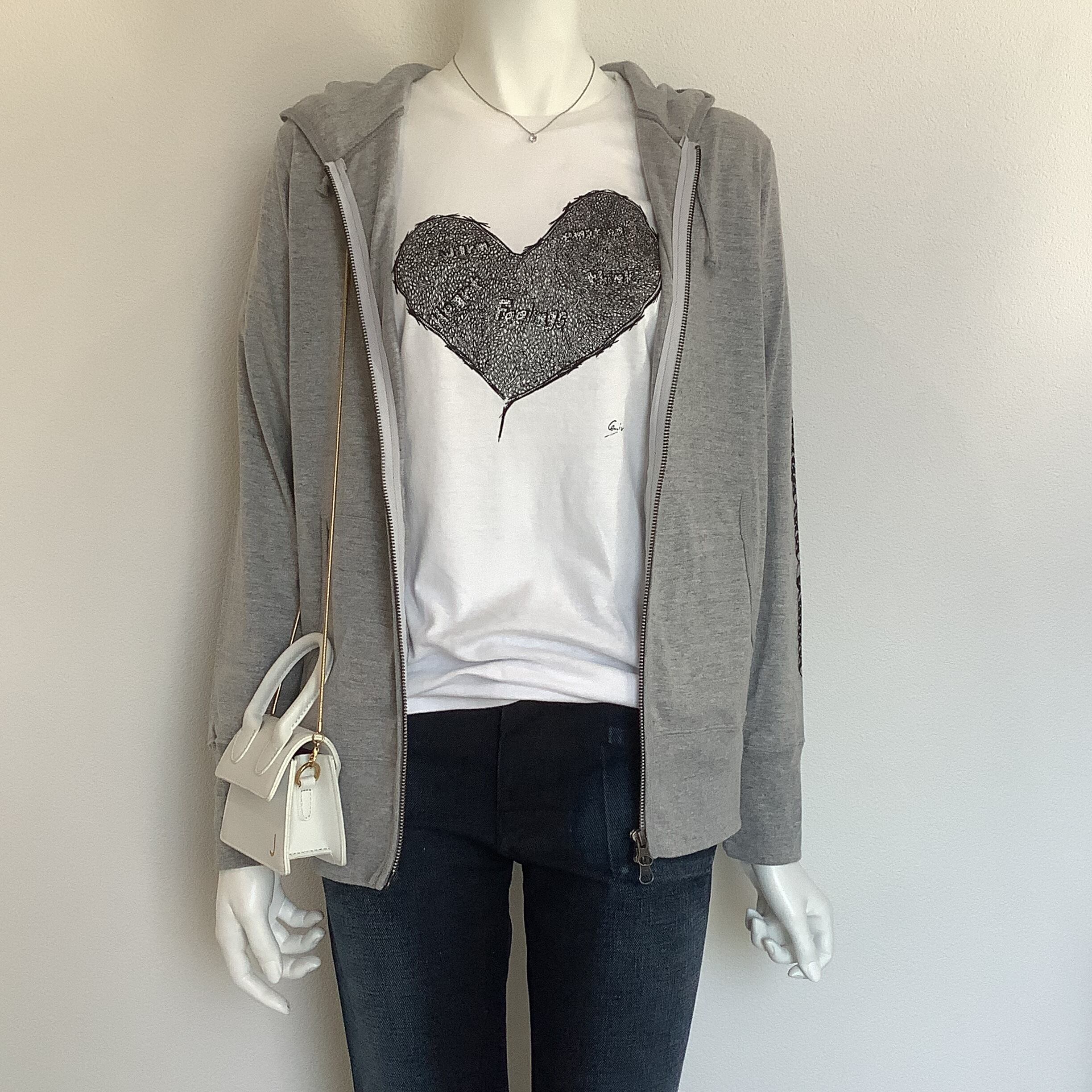 DEZERT BIGシルエットZIPパーカー（HEART：ヘザーグレー） DEZERT BIGシルエットZIPパーカー（HEART：ヘザーグレー） BIG