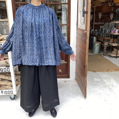 ICHI　Antiquites（イチアンティークス）　ジャガードインディゴリネンブラウス　インディゴ×ナチュラル