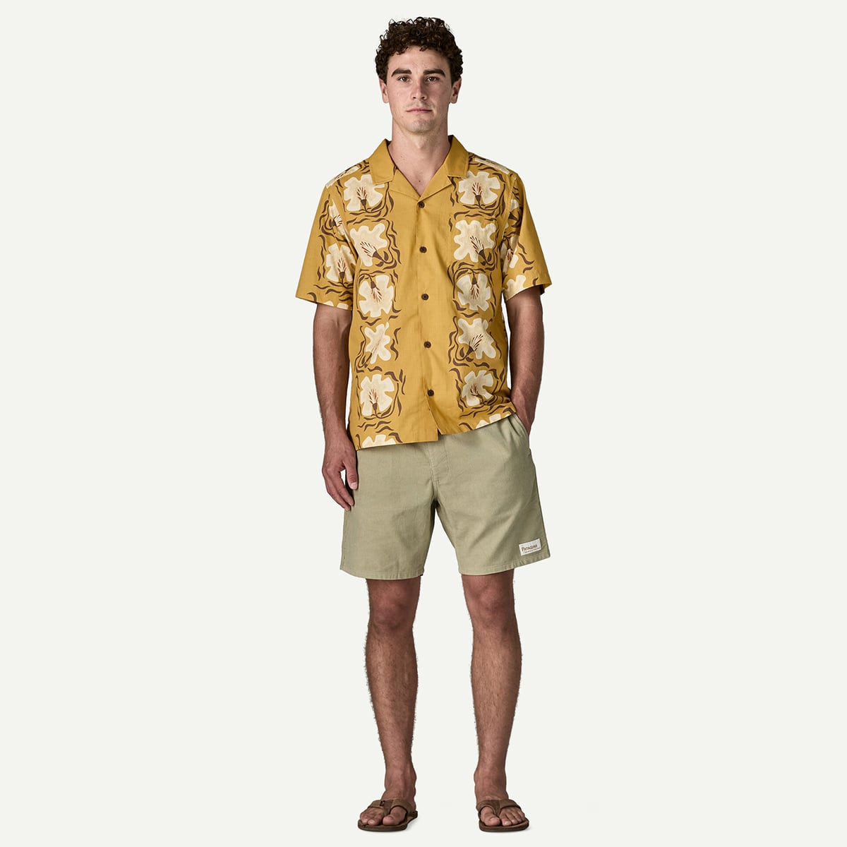 新品 Patagonia パタゴニア コーデュロイショーツ イエロー Patagonia パタゴニア Men's Corduroy Volley Shorts メンズ