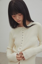 DU250708 Button Lib Knit Tops