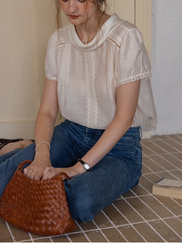 Batiste Ecru Lace Blouse F0761