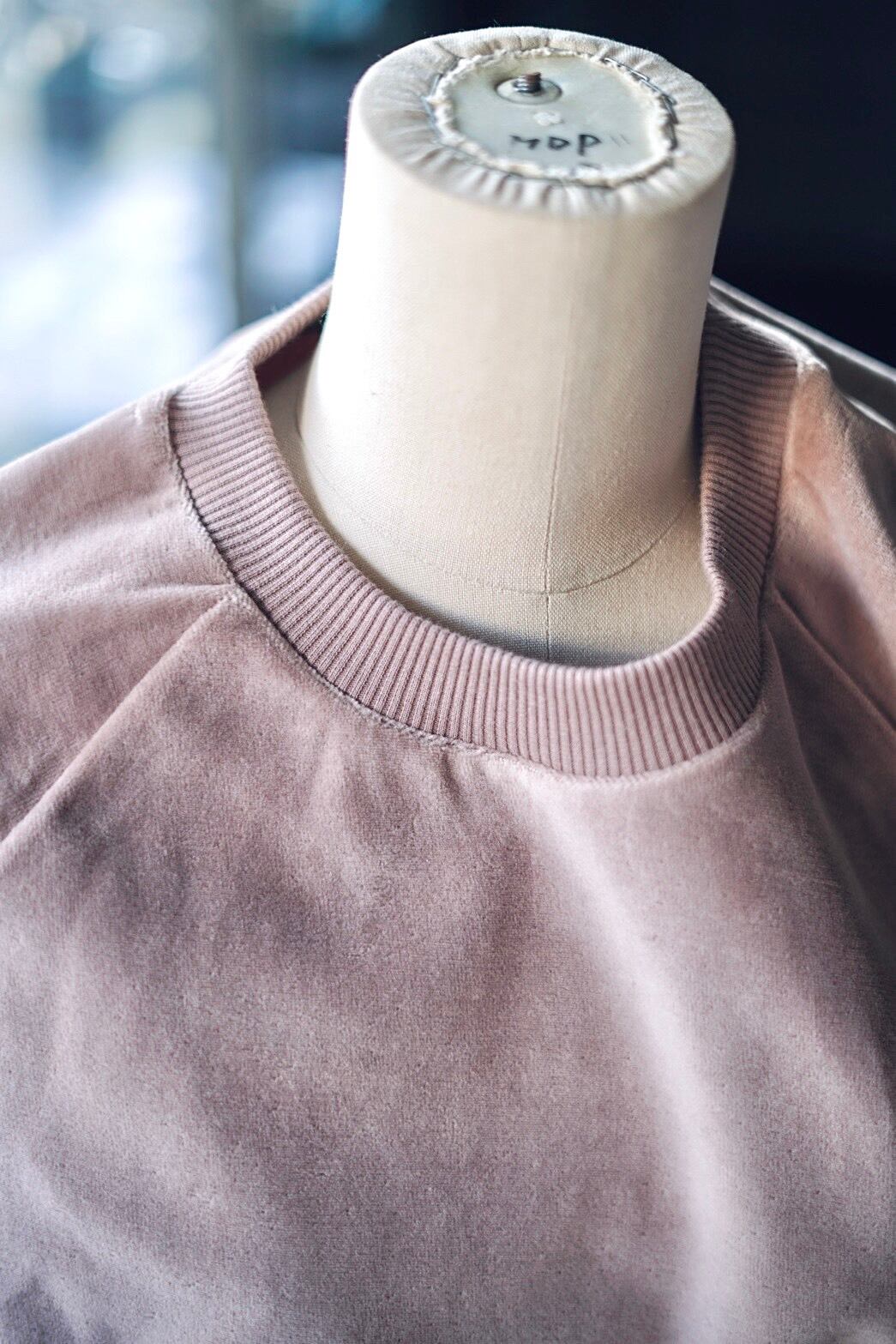 Baserange / RIM RAGLAN SWEATSHIRT ( TECTO BROWN ) | JUQUI Online