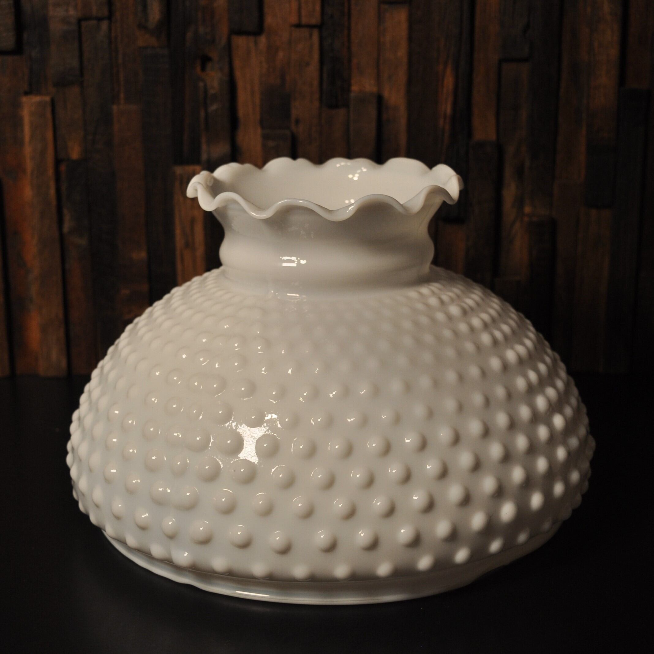 ホブネイル柄 ミルクガラスシェード クイックライト MILK GLASS SHADE