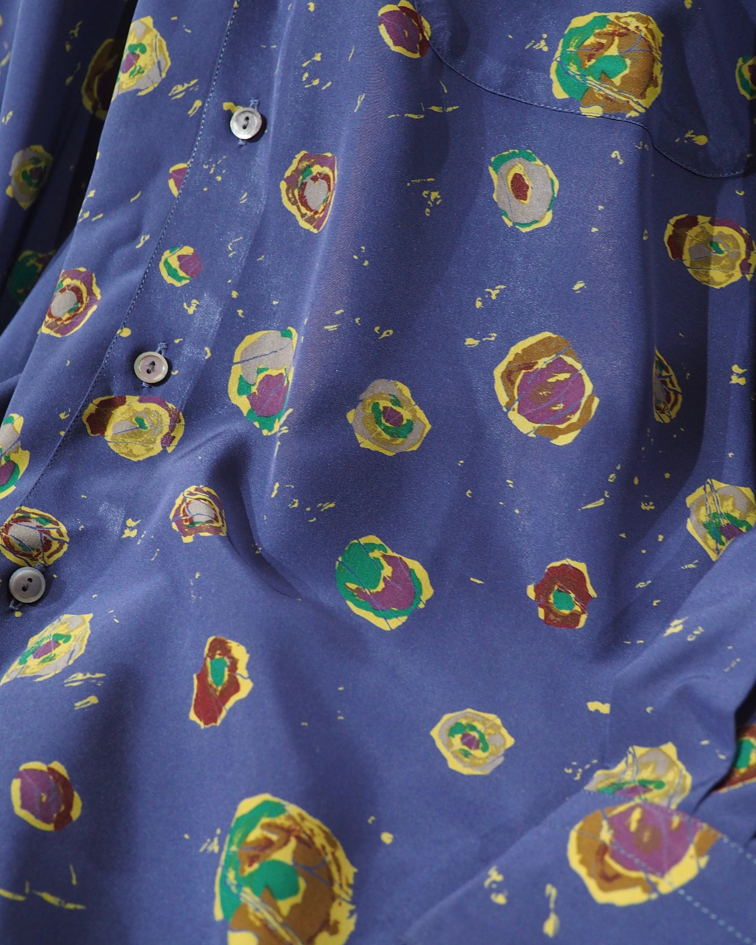 1990s Colorful Popcorn All Over Pattern Vintage Drape Shirt