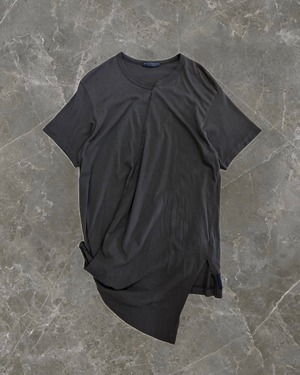 "Yohjiyamamoto REGULATION" length drape gimmick t-shirt
