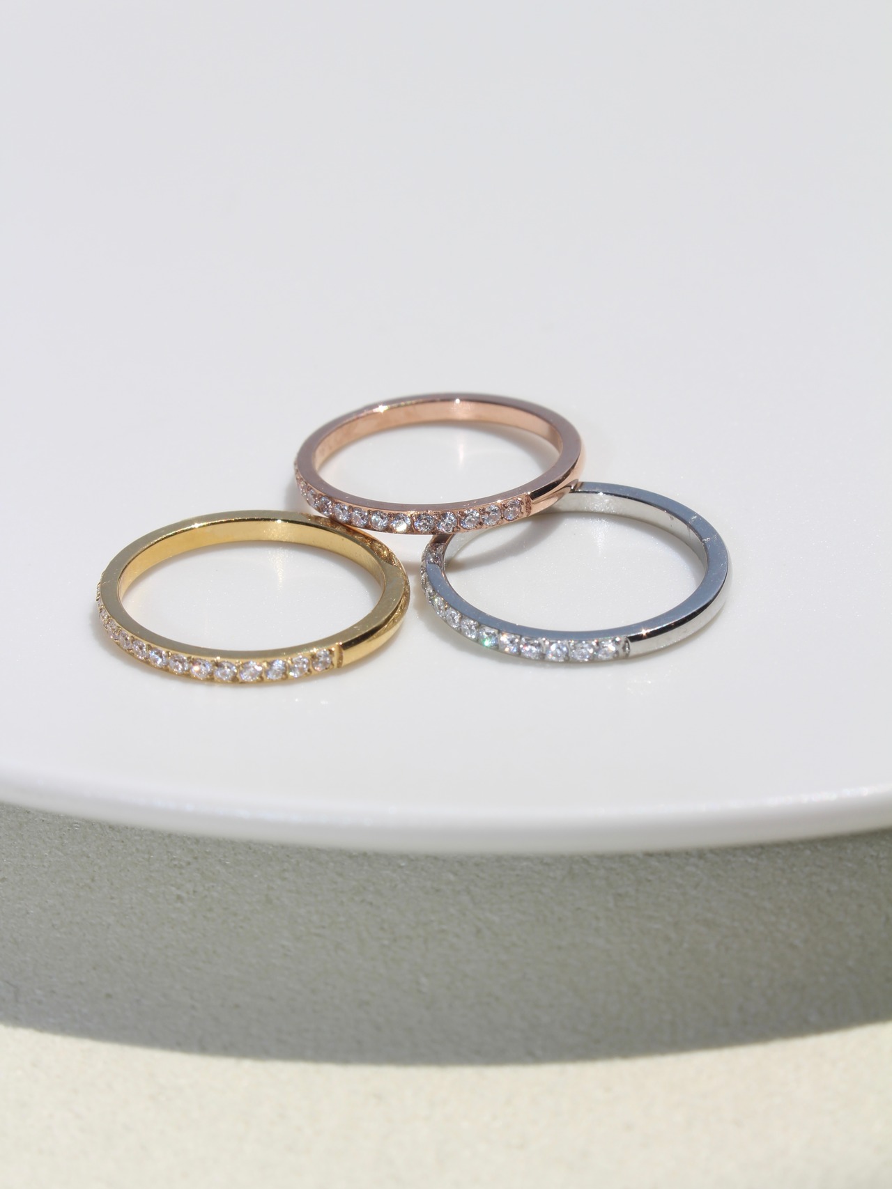 1.5mm half eternity ring