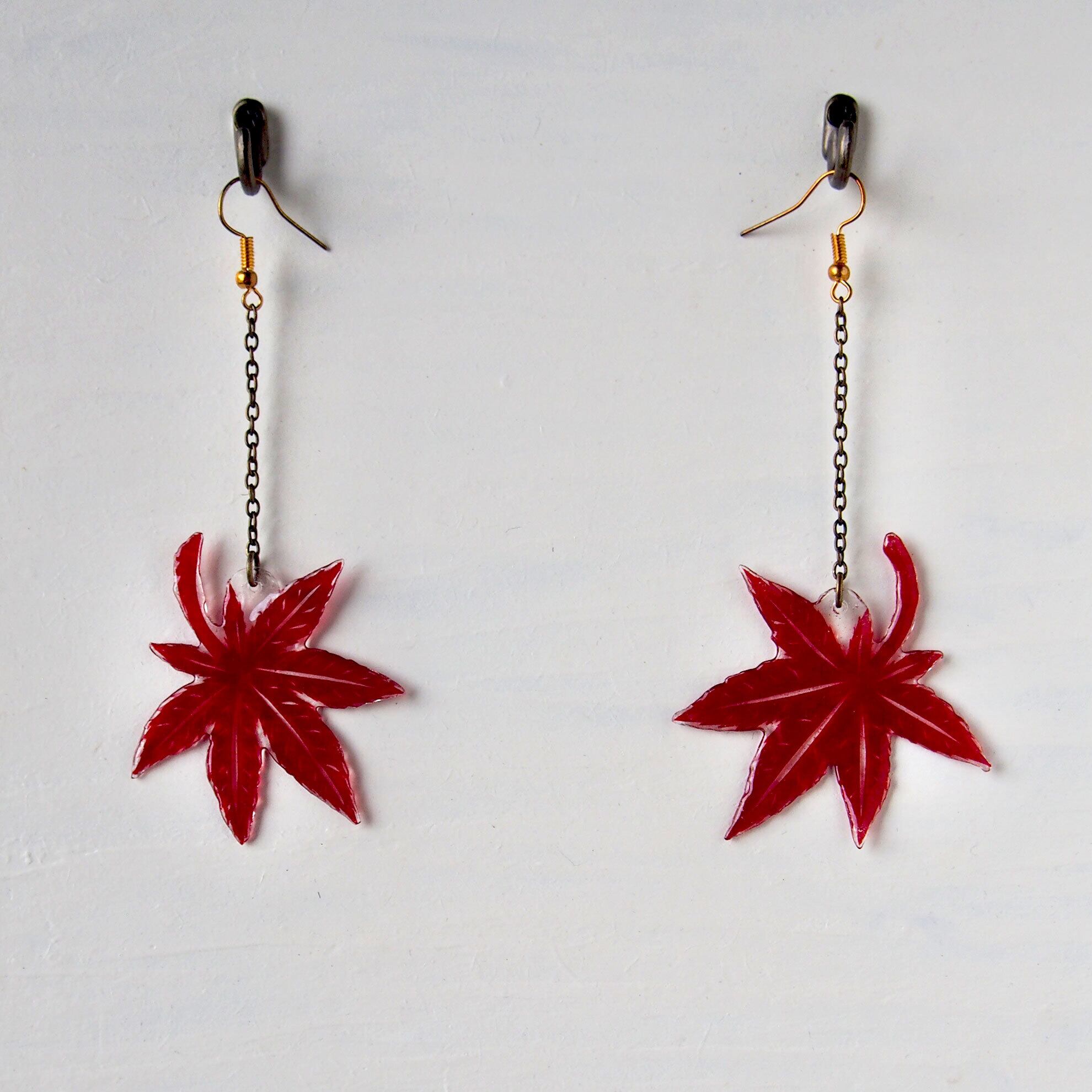 切絵ピアス/イヤリング】「紅葉～イロハモミジ～」(片耳用1点) | 切絵