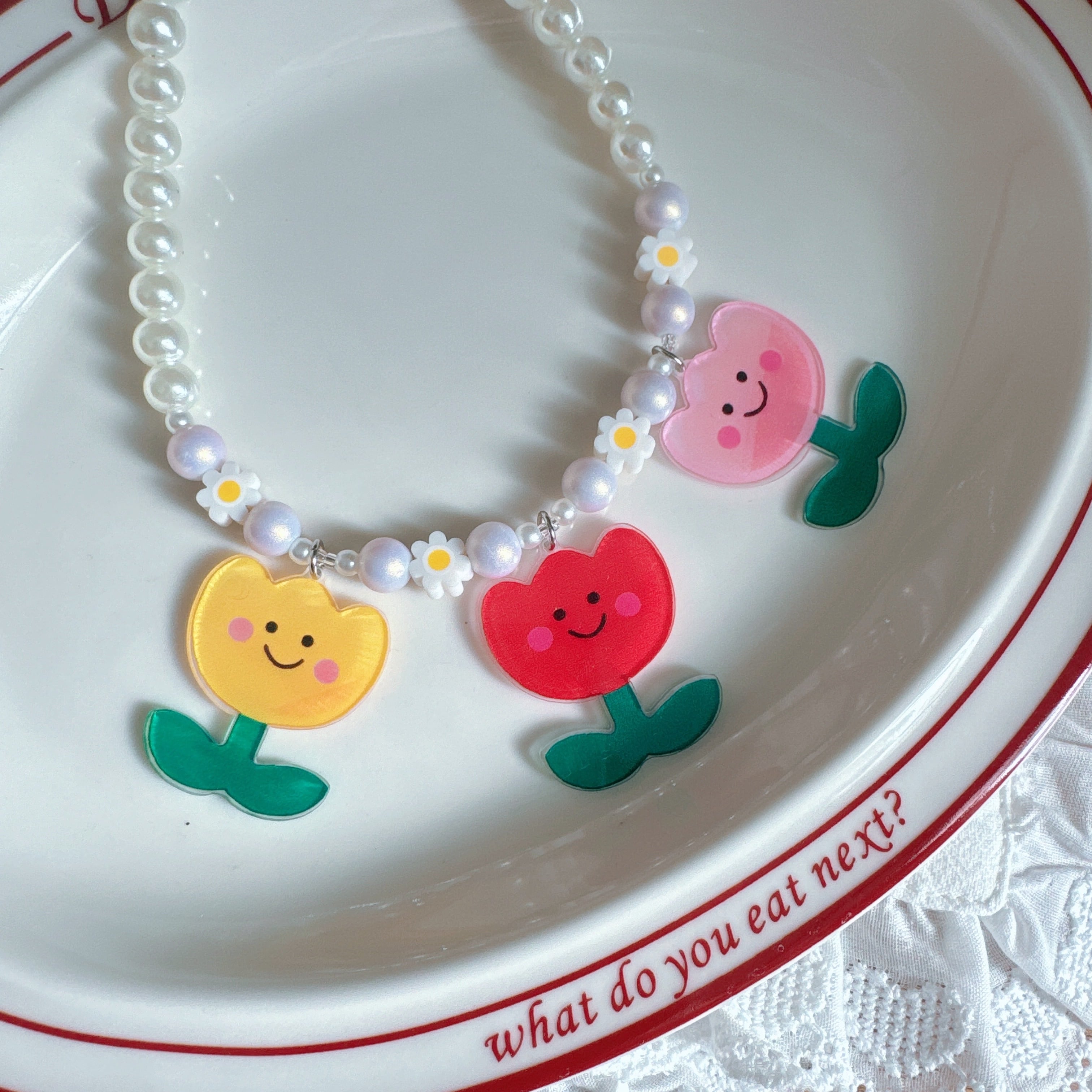 大きなチューリップネックレス